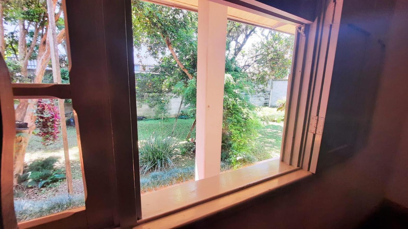 Memora Guesthouse Curitiba - Quartos Em Casa Proximo Ao Parque Bacacheri Стая снимка